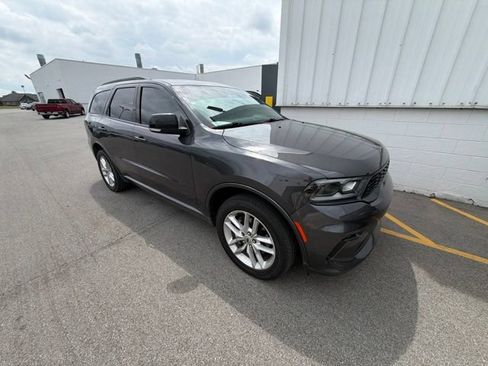 Used 2024 Dodge Durango GT AWD/4WD image 3