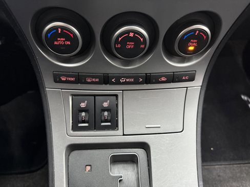 Used 2010 MAZDA MAZDA3 s image 17