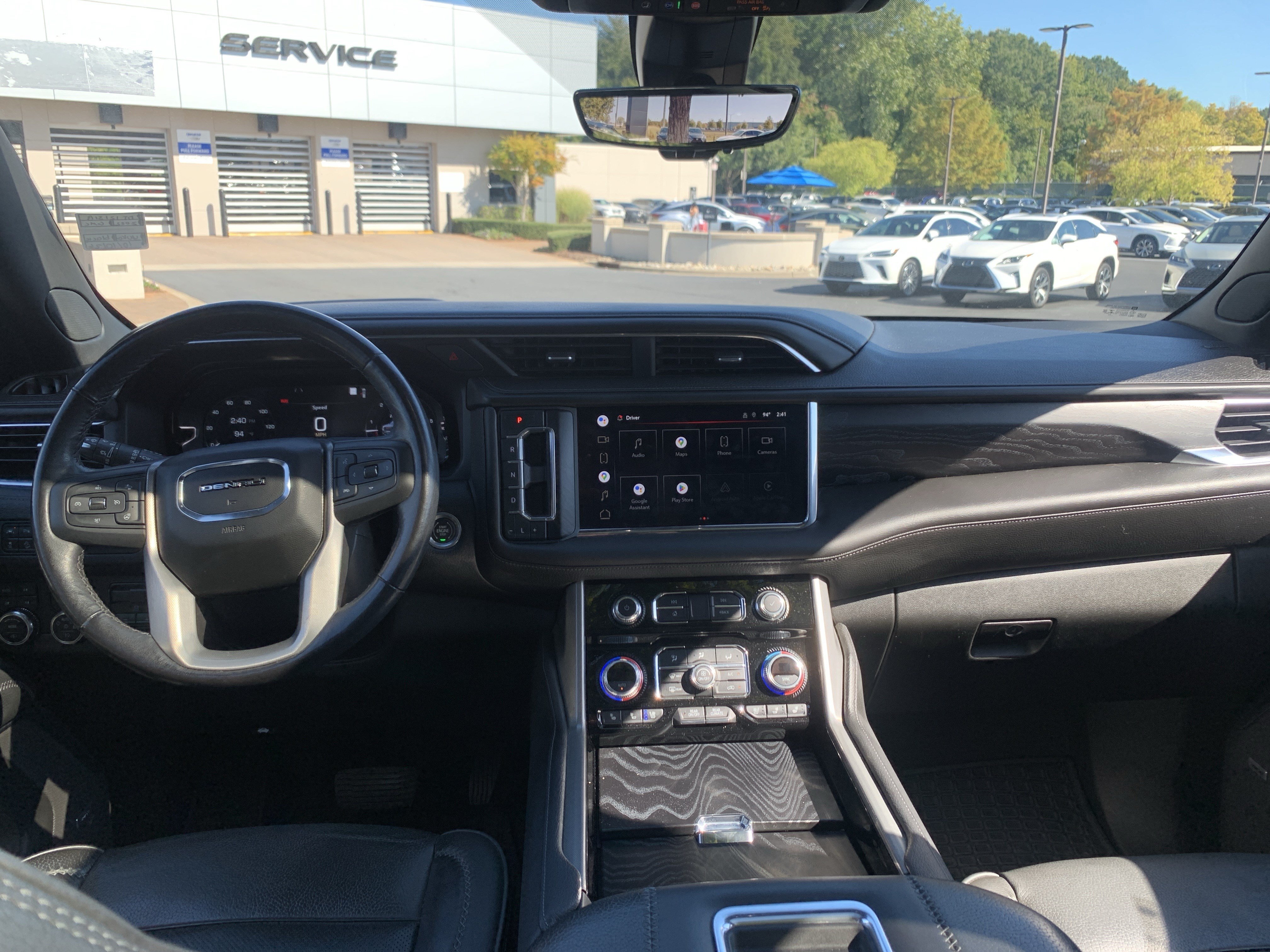 Used 2022 GMC Yukon Denali w/ Advanced Technology Package AWD/4WD image 30