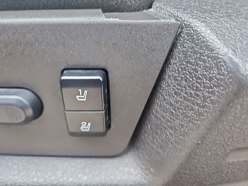 Used 2013 Ford F150 Lariat w/ Luxury Equipment Group image 15