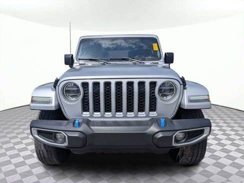 Used 2022 Jeep Wrangler Unlimited Sahara AWD/4WD image 9