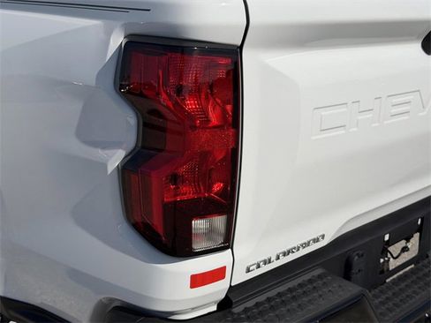 Certified 2024 Chevrolet Colorado W/T w/ WT Convenience Package II image 31