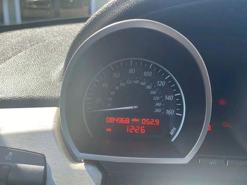 Used 2005 BMW Z4 2.5i image 23