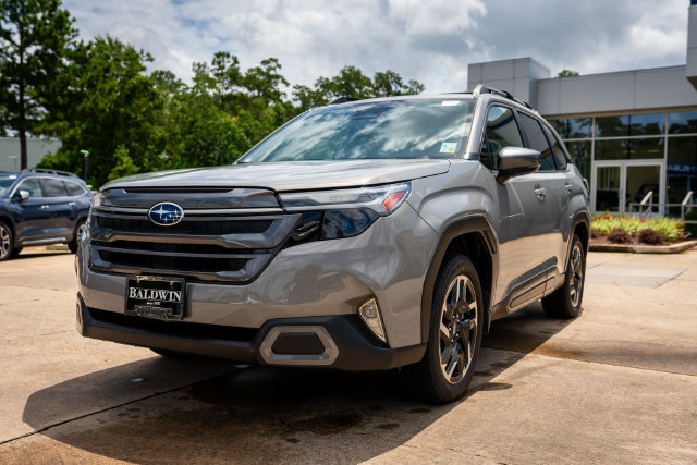 Used 2025 Subaru Forester Limited AWD/4WD image 11