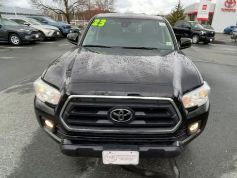 Certified 2023 Toyota Tacoma SR5 AWD/4WD image 3