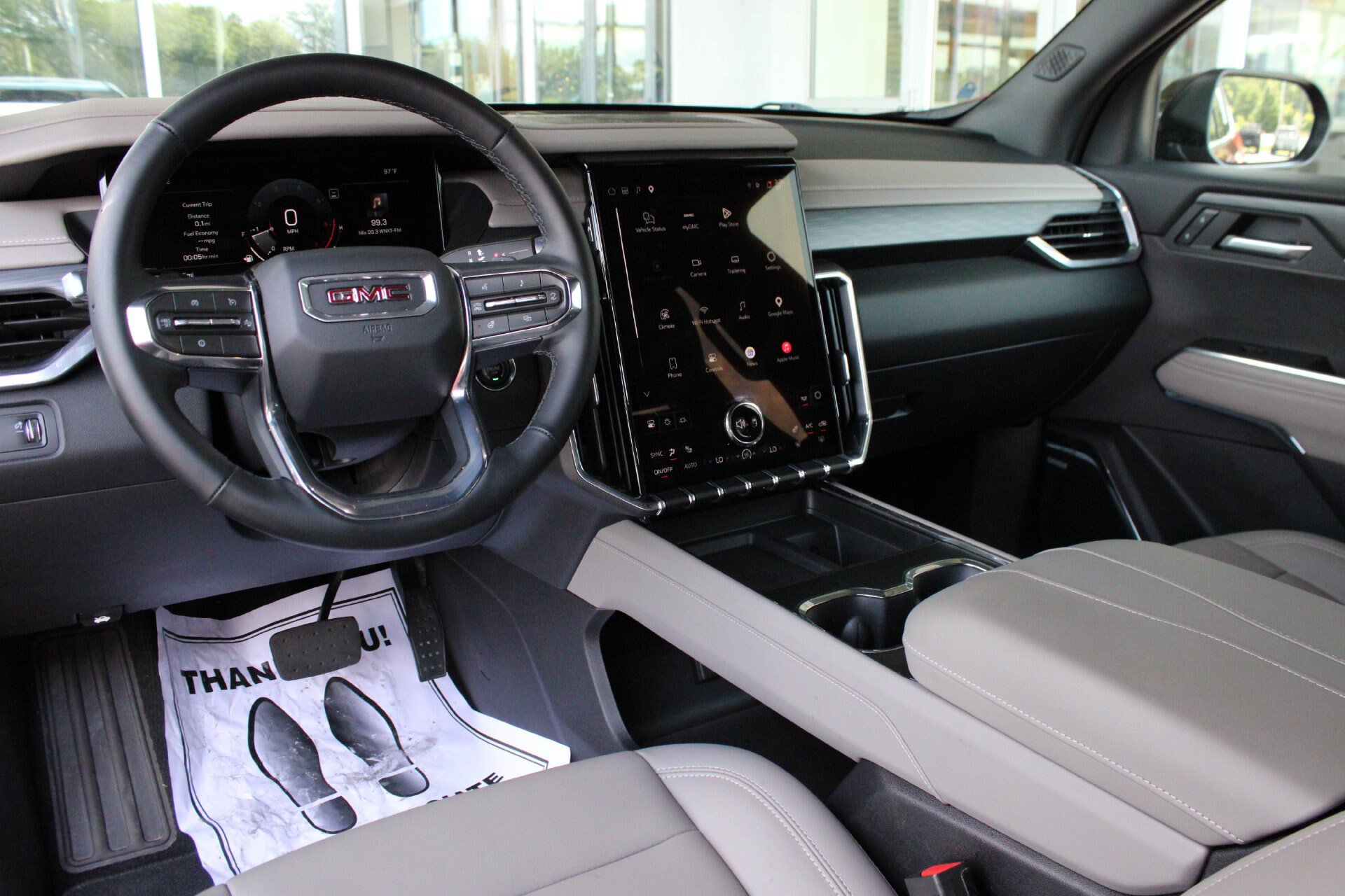 Used 2026 GMC Acadia Elevation w/ Elevation Premium Package FWD image 19