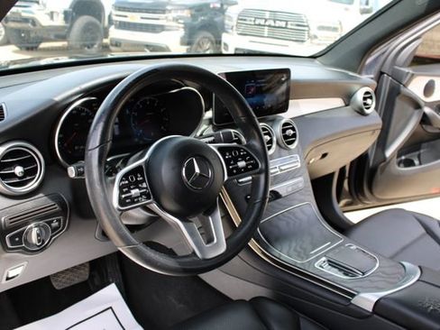 Used 2022 Mercedes-Benz GLC 300 image 19
