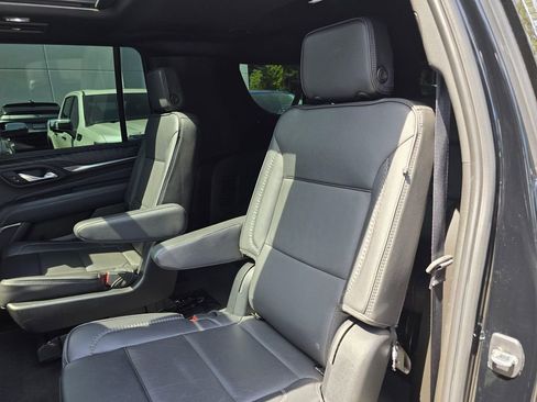 Used 2023 GMC Yukon XL Denali w/ Denali Reserve Package AWD/4WD image 20