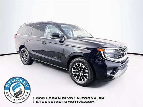 Used 2025 Ford Expedition Platinum AWD/4WD image 1