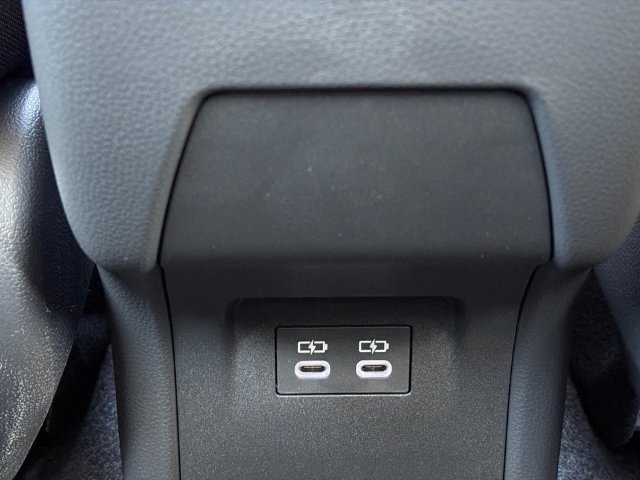 New 2027 Toyota Prius LE FWD image 28