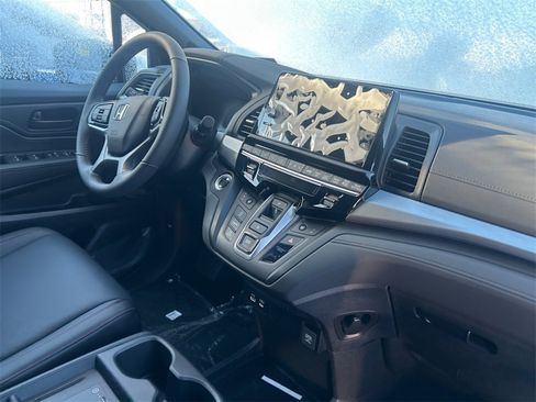 New 2026 Honda Odyssey Sport-L image 18