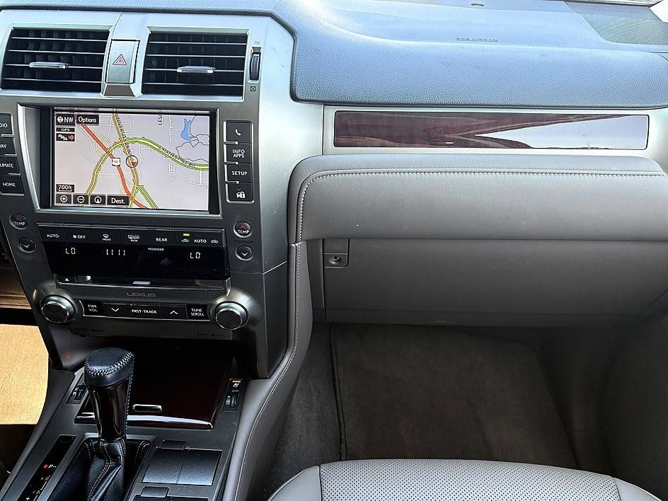 Used 2019 Lexus GX 460 Premium AWD/4WD image 13