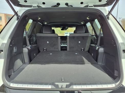 New 2026 Lexus TX 500h AWD image 35