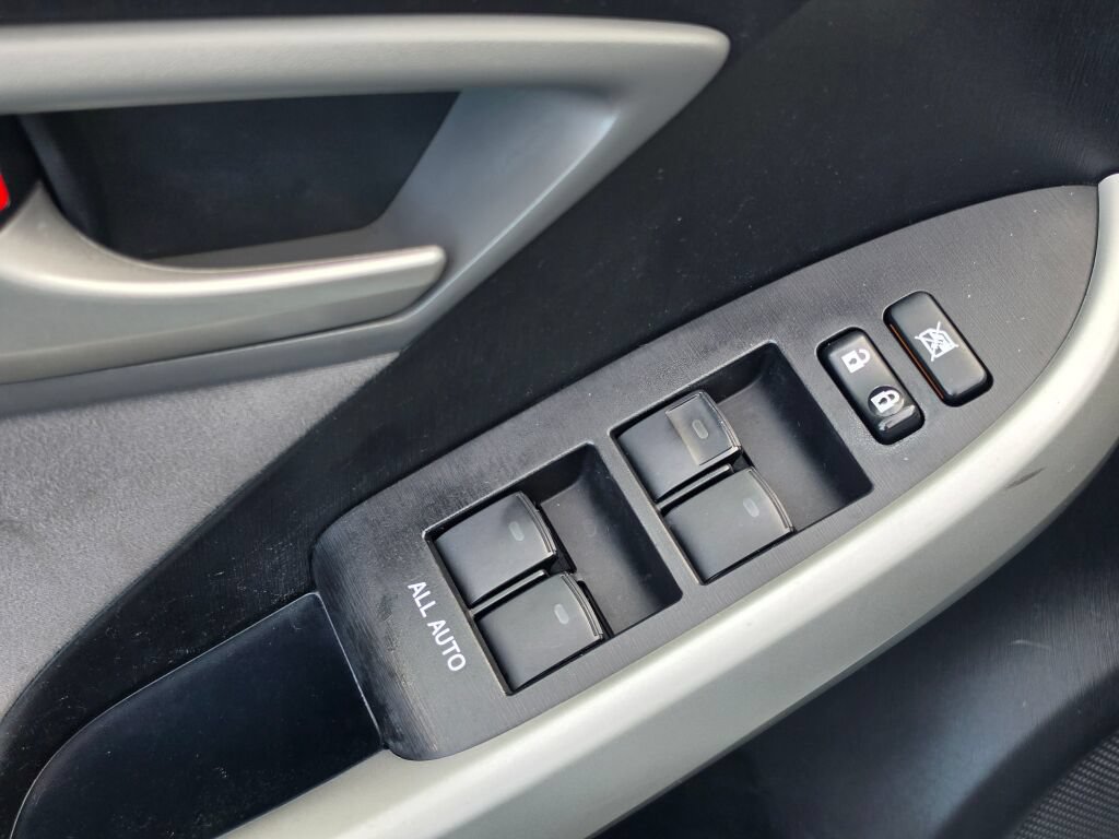 Used 2013 Toyota Prius Three FWD image 19