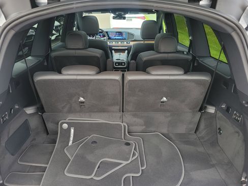 Certified 2025 Mercedes-Benz GLS 450 4MATIC image 9