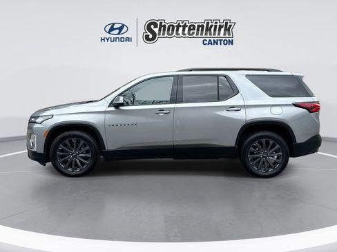 Used 2023 Chevrolet Traverse RS image 5