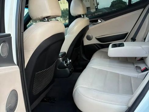 Used 2019 Kia Stinger GT2 RWD image 10
