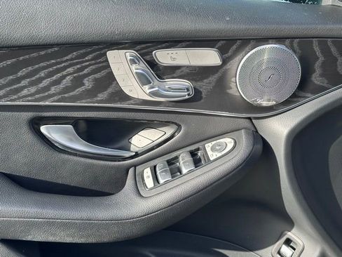 Used 2018 Mercedes-Benz GLC 300 4MATIC image 23