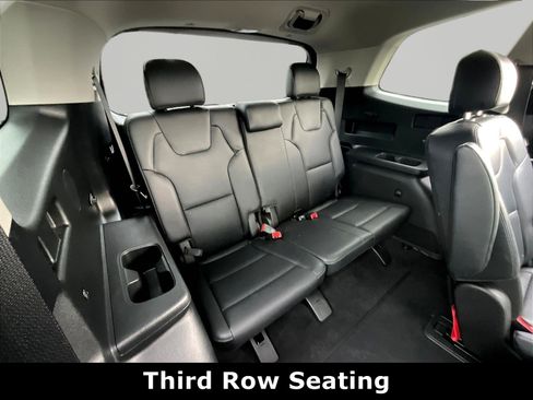 Used 2023 Kia Telluride S w/ S Sunroof Package FWD image 24