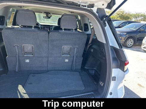 Certified 2023 Jeep Grand Cherokee L Laredo image 32