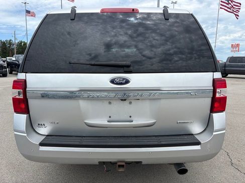 Used 2016 Ford Expedition EL XLT w/ Equipment Group 202A AWD/4WD image 8