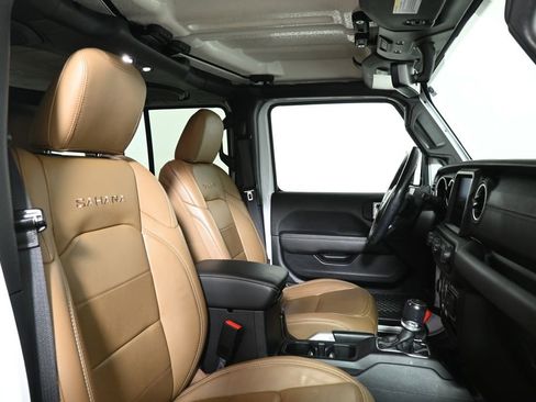 Used 2021 Jeep Wrangler Unlimited Sahara w/ Cold Weather Group image 28
