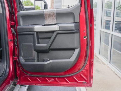 Used 2018 Ford F250 Lariat w/ Chrome Package AWD/4WD image 34