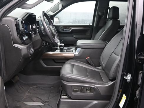 Used 2023 Chevrolet Silverado 1500 RST image 20