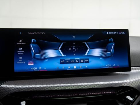 Certified 2025 BMW 430i xDrive Coupe image 22