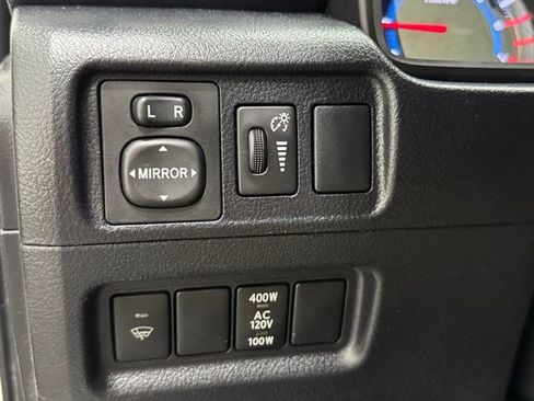 Used 2019 Toyota 4Runner SR5 AWD/4WD image 17