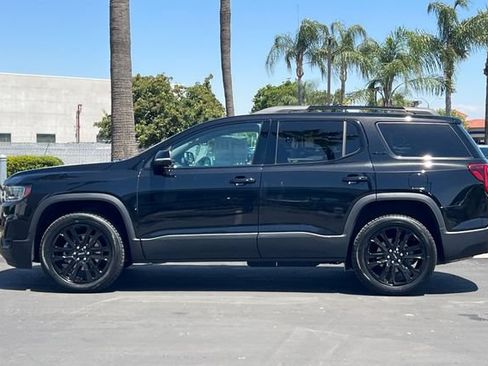Used 2023 GMC Acadia SLE w/ Driver Convenience Package FWD image 7