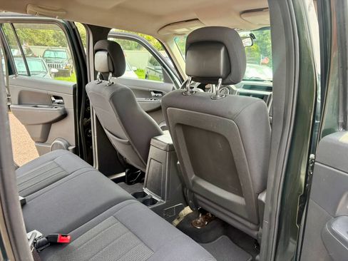 Used 2011 Jeep Liberty Sport AWD/4WD image 20