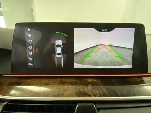 Used 2017 BMW 540i xDrive AWD/4WD image 33