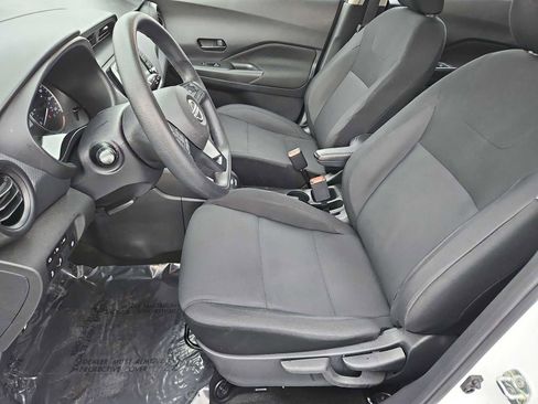 Used 2023 Nissan Kicks S image 16