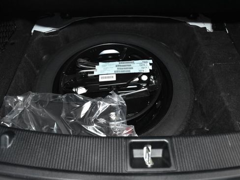 Used 2017 Mercedes-Benz E 400 Cabriolet image 30