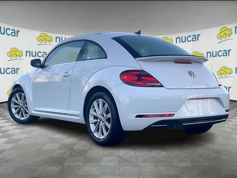 Used 2019 Volkswagen Beetle 2.0T SE image 4