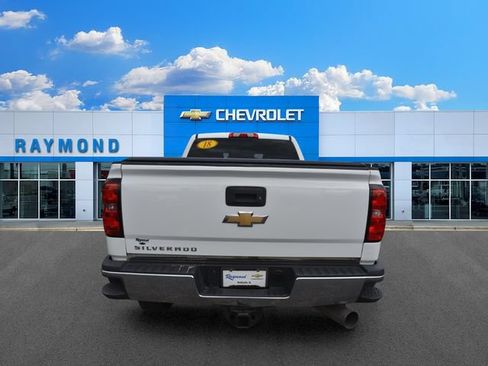 Used 2018 Chevrolet Silverado 3500 W/T w/ WT Convenience Package AWD/4WD image 4