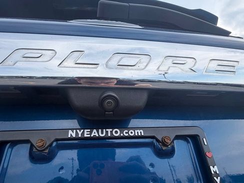 Used 2020 Ford Explorer XLT w/ Equipment Group 202A AWD/4WD image 45