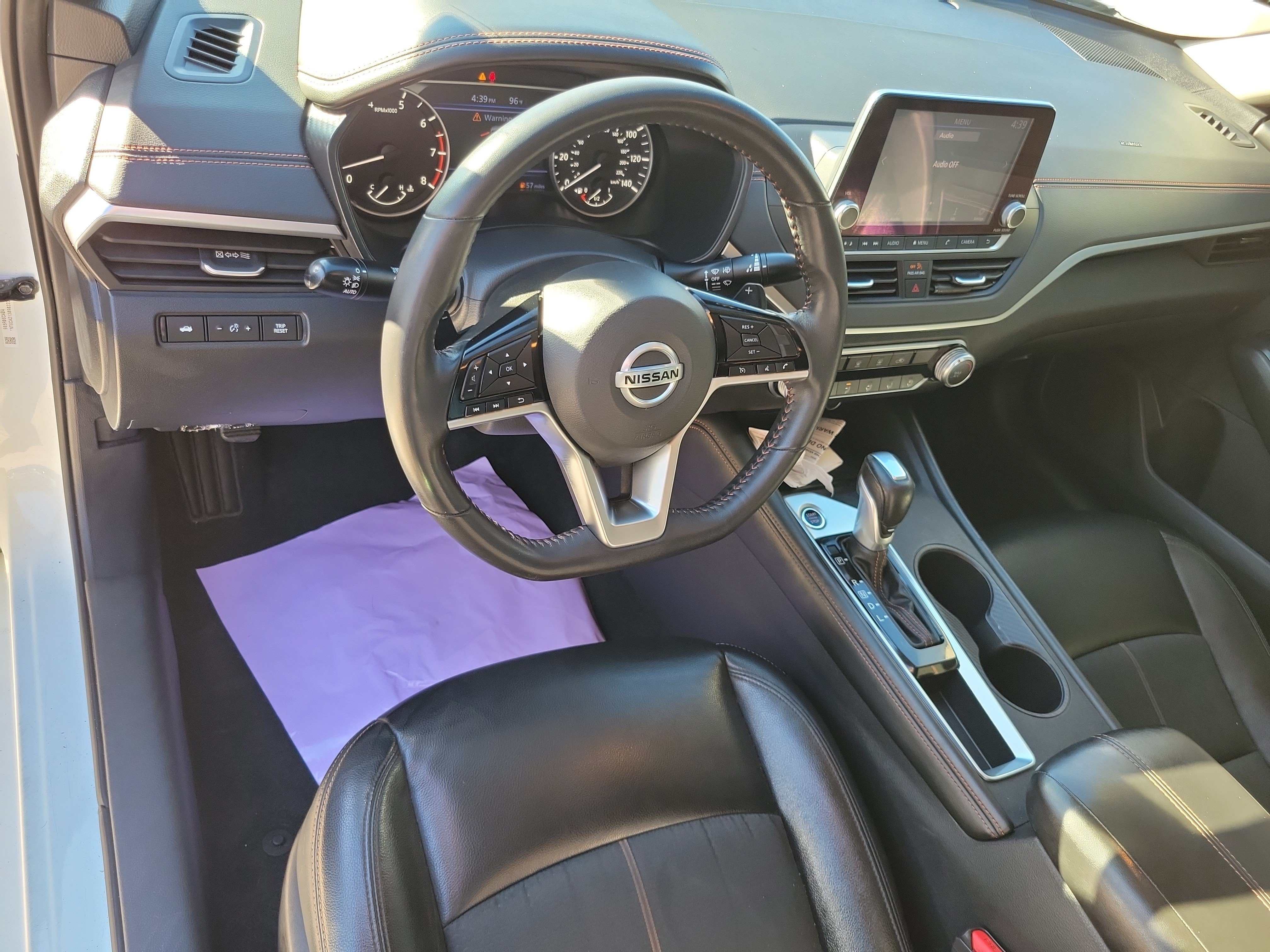 Used 2021 Nissan Altima 2.5 SR FWD image 12