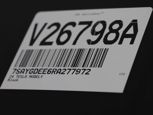 Used 2024 Tesla Model Y Long Range image 24