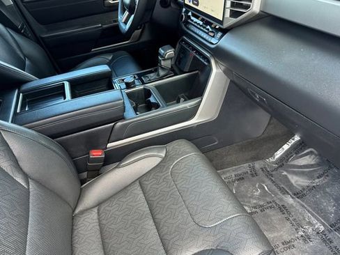 Used 2024 Toyota Tundra Limited image 17