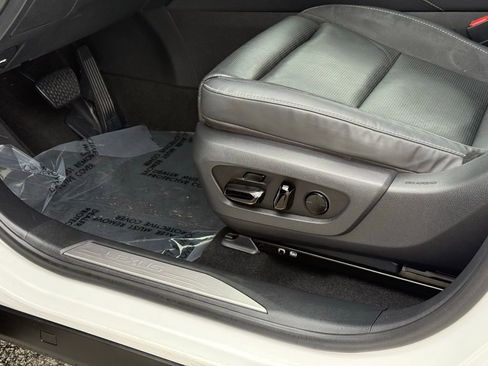 Used 2024 Lexus RX 350 AWD w/ Convenience Package image 27