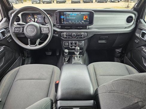 Used 2024 Jeep Wrangler Sport S image 8