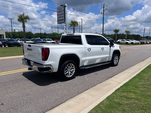 Used 2019 GMC Sierra 1500 SLT RWD image 4