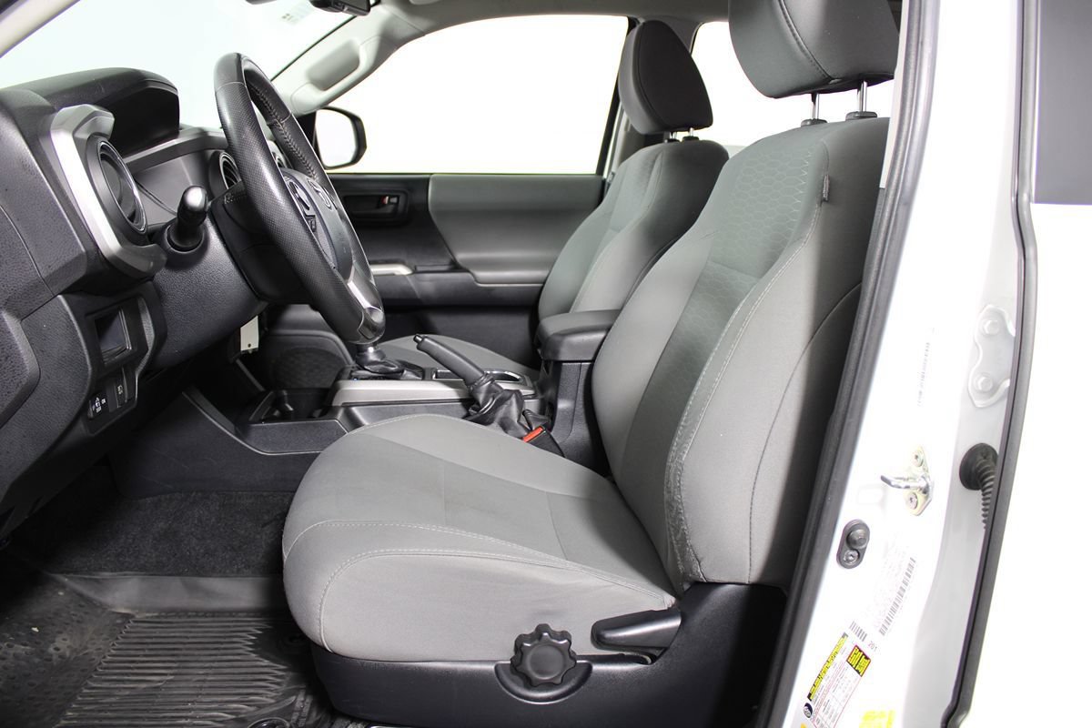 Used 2018 Toyota Tacoma SR5 RWD image 26