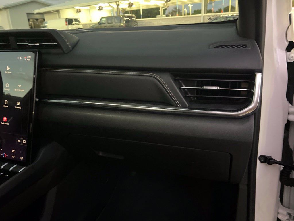 Used 2026 GMC Terrain Elevation FWD image 15