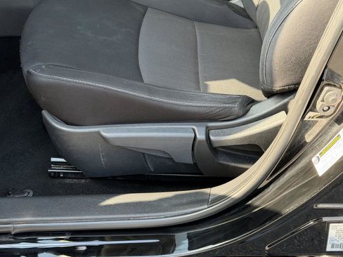 Used 2024 Nissan Sentra SV FWD image 14
