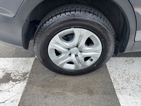Used 2015 Toyota RAV4 LE AWD/4WD image 11