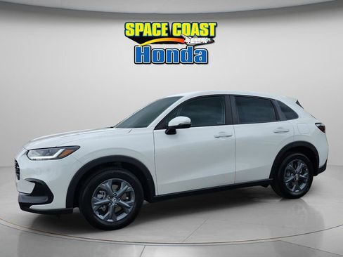 New 2026 Honda HR-V LX image 9