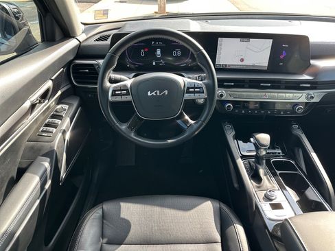 Certified 2023 Kia Telluride S w/ S Sunroof Package AWD/4WD image 7